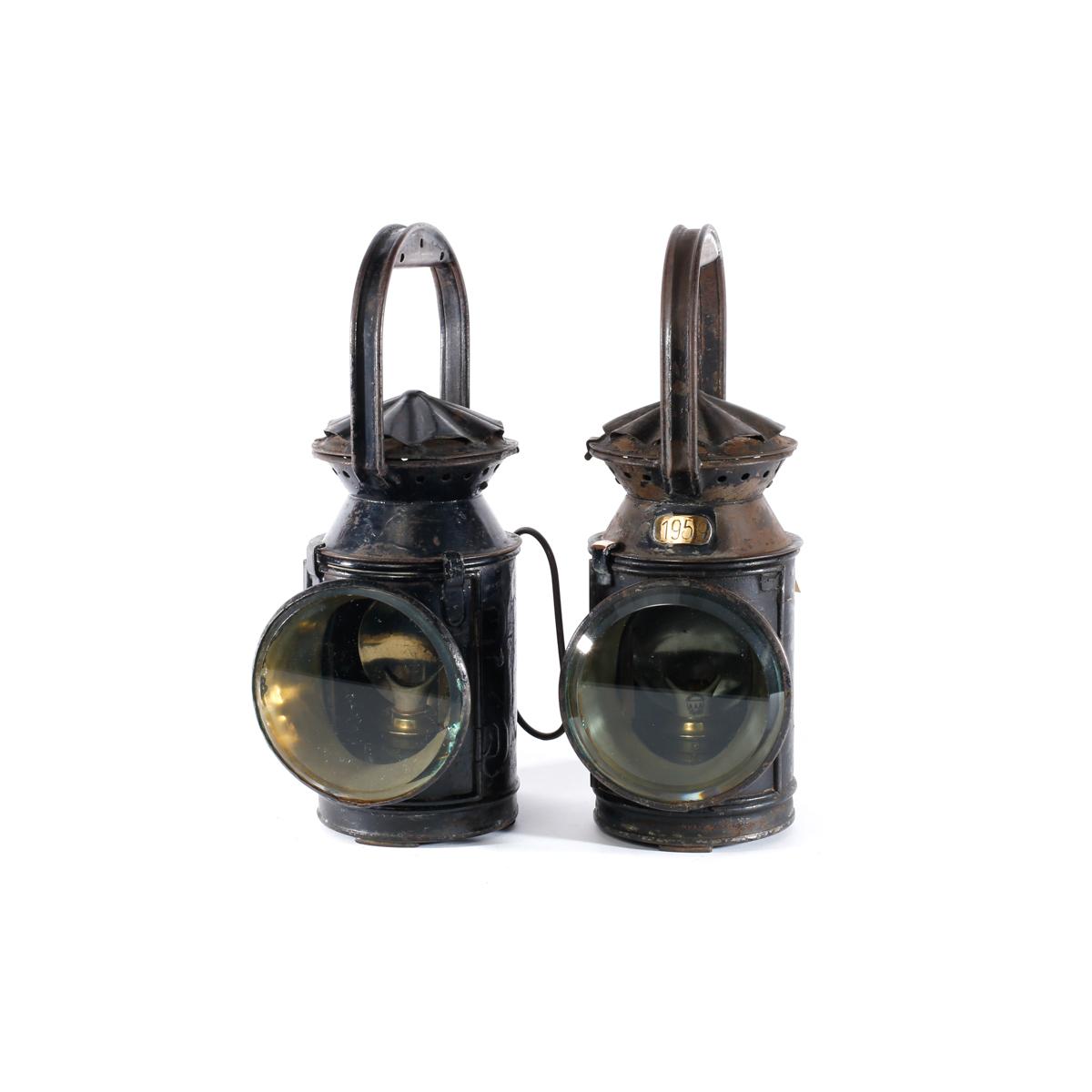 2 Railway Hand Lamps. 2 Southern Railway 4-aspect lamps. Both with fluted tops. One with plated