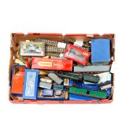 A quantity of OO gauge model railway by Hornby Dublo, Tri-ang, etc. Hornby Dublo items include; 2x