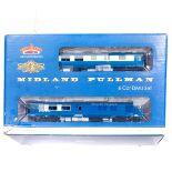 A Bachmann OO gauge Midland Pullman 6-car DMU Set (31-255DC). Comprising 2x powered driving cars, 2x