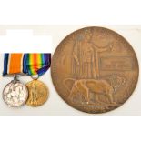Pair: BWM, Victory (3121 Pte W J Gover, Berks Yeo) GVF/NEF, with memorial plaque to William James