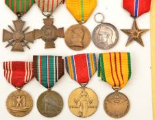 France: Croix de Guerre 1914-18, bronze star to ribbon, VF; Combatant’s Cross NVF, Belgium
