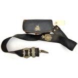 A Vic officer’s black leather shoulder belt and pouch, small plated crowned VR flap badge to pouch
