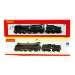 2 Hornby Railways tender locomotives. A BR Battle of Britain Class 4-6-2 Sir Trafford Leigh