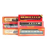 4 Hornby Railways locomotives and passenger coaches. 3 tender locomotives - An LMS streamlined