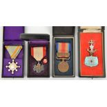 4 Japanese medals in original cases: Order of the Sacred Treasure, 8th class; China incident 1937-