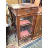 AN EDWARDIAN GLAZED DISPLAY CASE H108CM W55CM D36CM