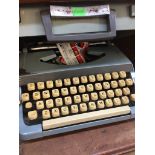 PORTABLE BROTHER TYPEWRITER