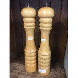 2 WOOD CAPSTAN SALT & PEPPER MILLS