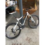 A BH (BEISTEGUI HERMANOS) TRAIL RACER FULL SUSPENSION ALUMINUM CROSS COUNTRY MOUNTAIN BIKE WITH