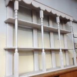 PAINTED SHELVES W122CM H89CM