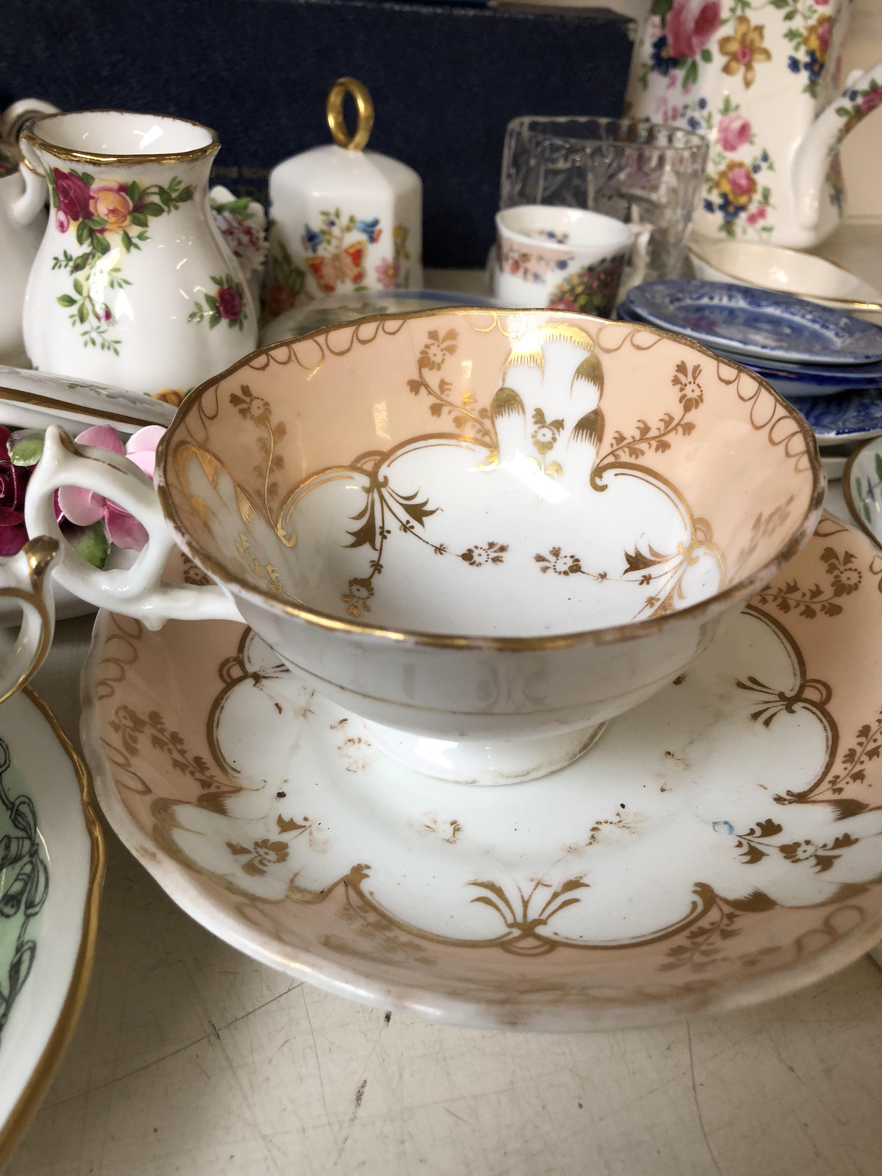 VARIOUS CHINA CUPS ND SAUCERS AND OTHER PORCELAIN - Image 14 of 21