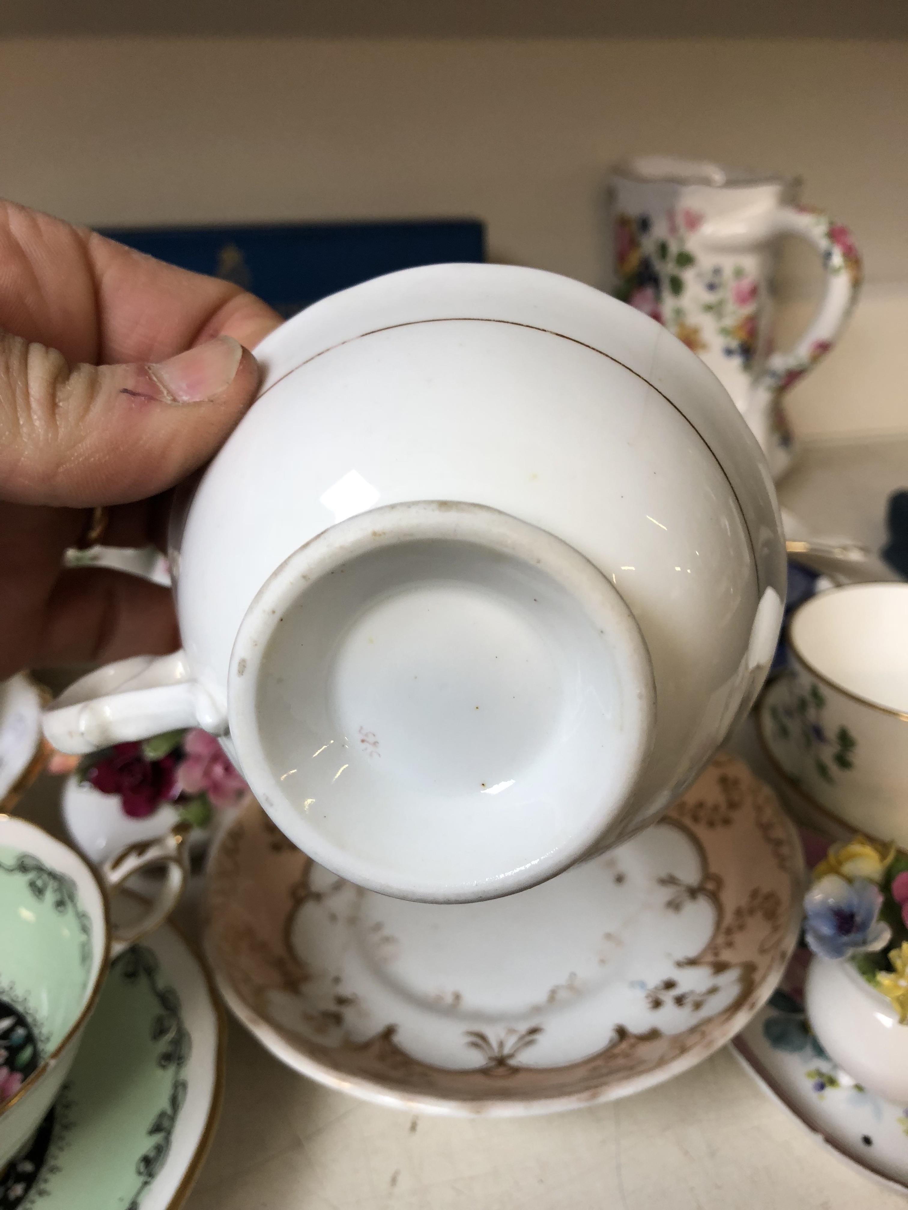 VARIOUS CHINA CUPS ND SAUCERS AND OTHER PORCELAIN - Image 13 of 21