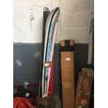 2 SETS OF SKIS