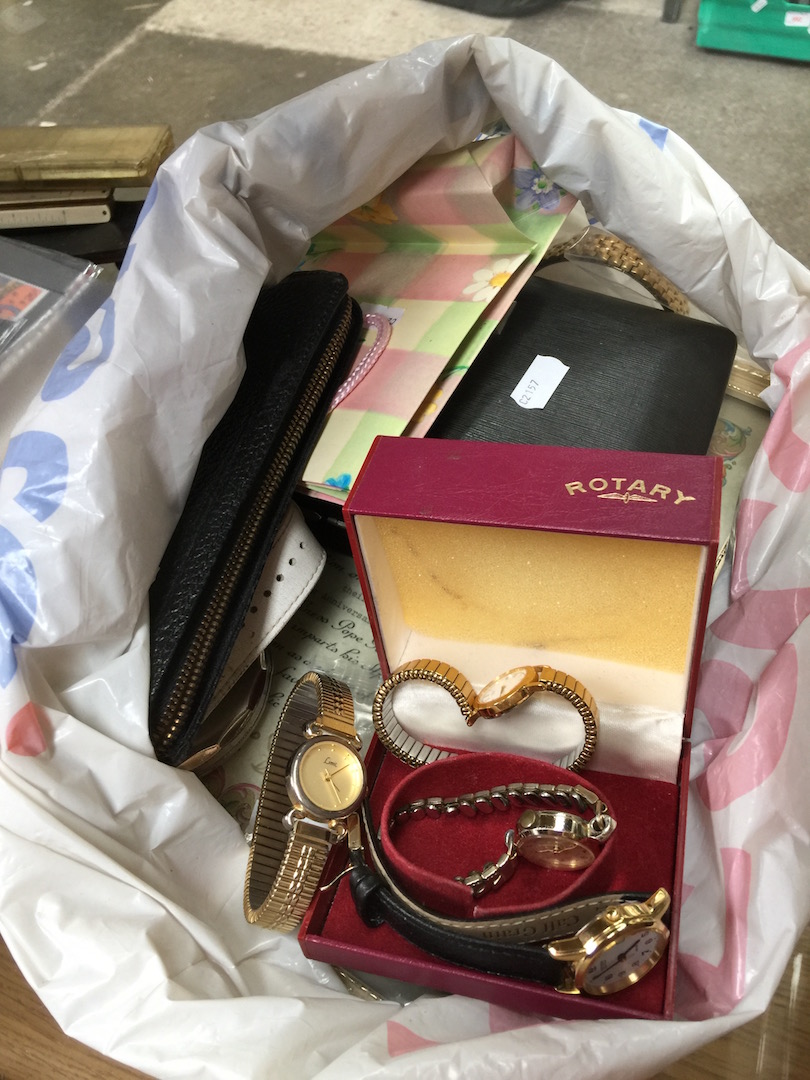 Bag of costume jewellery, watches etc.