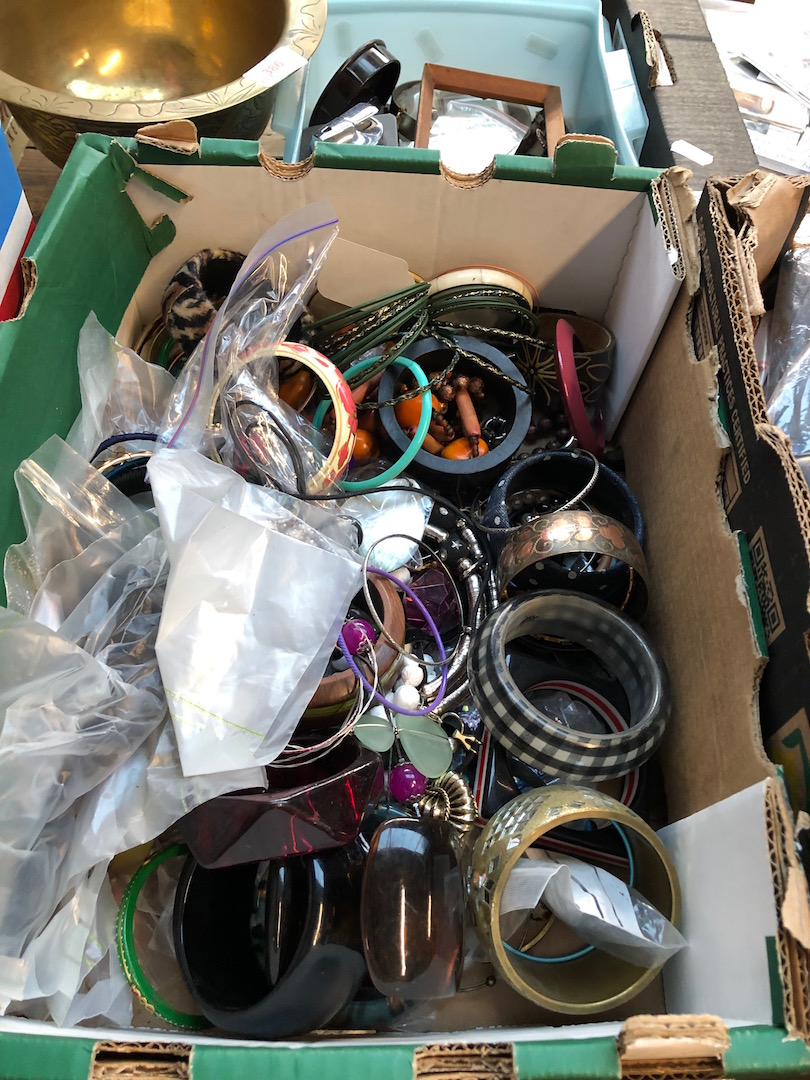 A box of costume jewellery