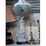 Porcelain figure table lamp