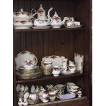 Royal Albert Old Country Roses china approx. 95 pieces