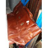 A Deridgi leather suitcase / carrier bag
