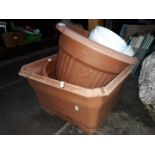 Quantity of pottery and plastic planters