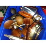 A box of misc copperware, brassware, etc