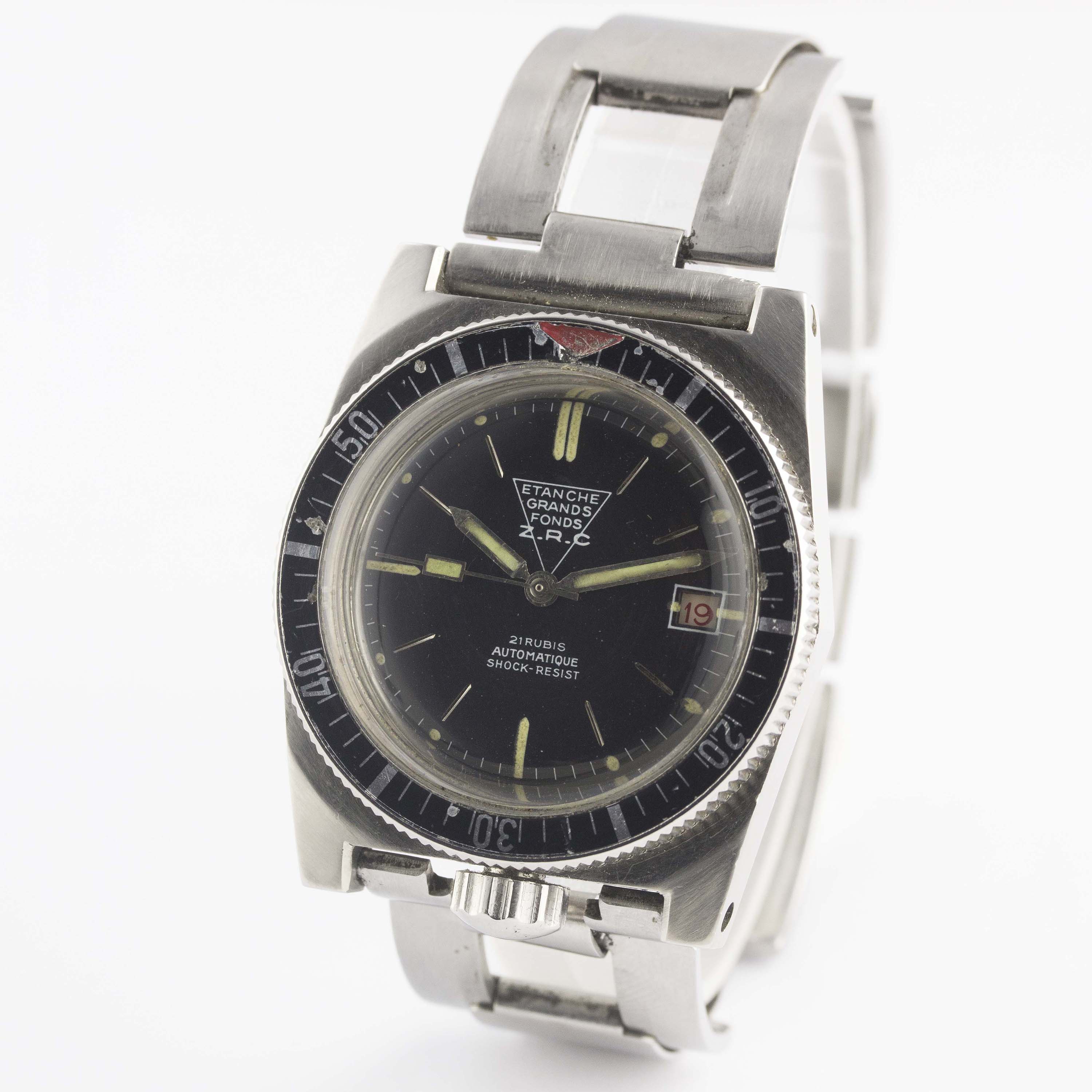 A VERY RARE GENTLEMAN'S STAINLESS STEEL Z.R.C. ETANCHE GRANDS FONDS 300M "SERIES III" AUTOMATIC - Image 4 of 11