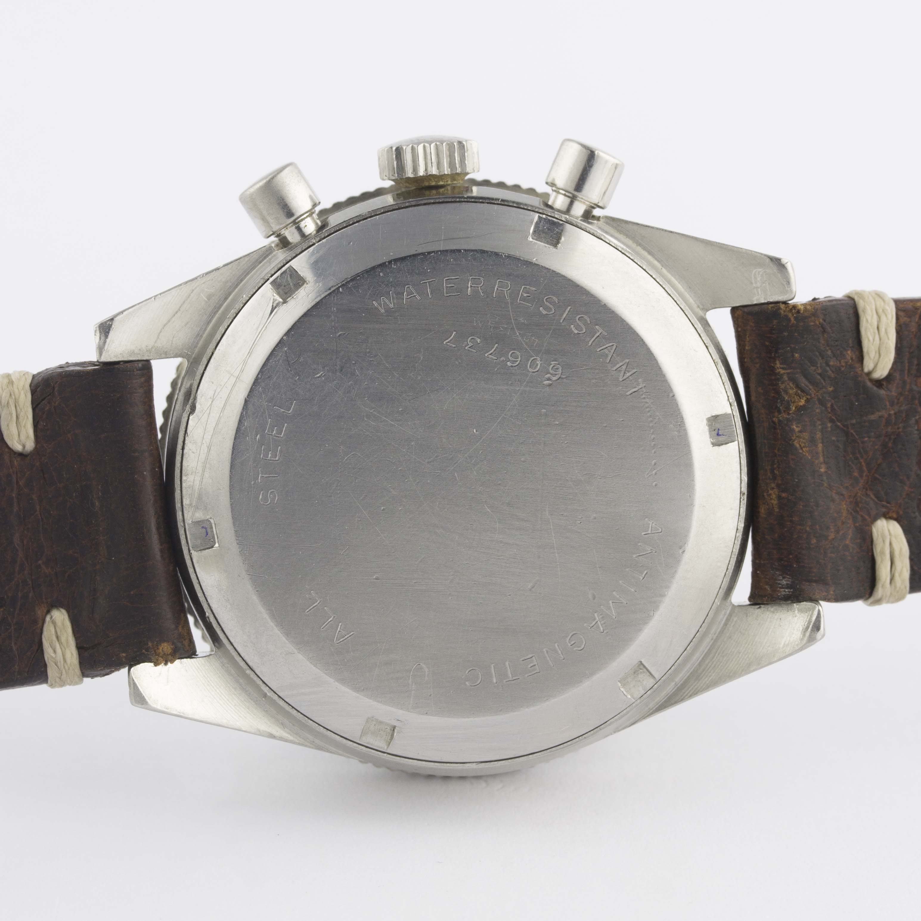 A RARE GENTLEMAN'S STAINLESS STEEL YEMA RALLYE "FORMICA" CHRONOGRAPH WRIST WATCH CIRCA 1970 - Image 7 of 11