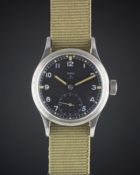 A GENTLEMAN'S STAINLESS STEEL BRITISH MILITARY OMEGA W.W.W. WRIST WATCH CIRCA 1940s, WITH NATO DIAL,