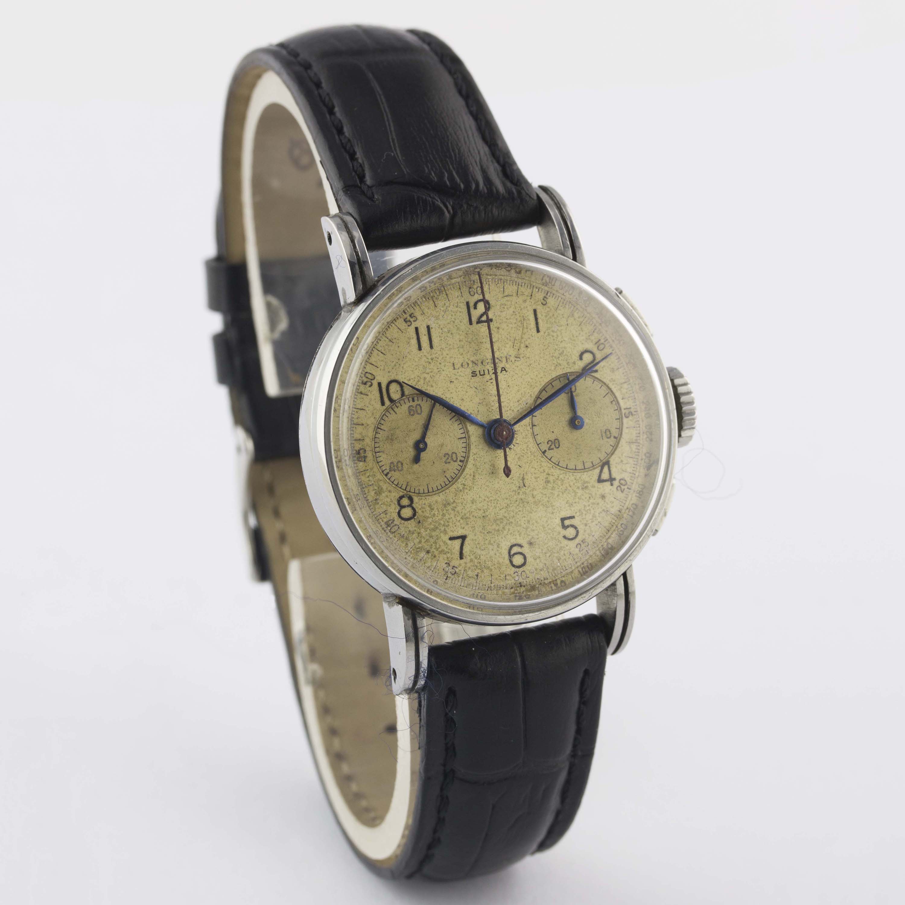 A GENTLEMAN'S STAINLESS STEEL LONGINES FLYBACK CHRONOGRAPH WRIST WATCH CIRCA 1946, REF. 3226 - Image 5 of 10