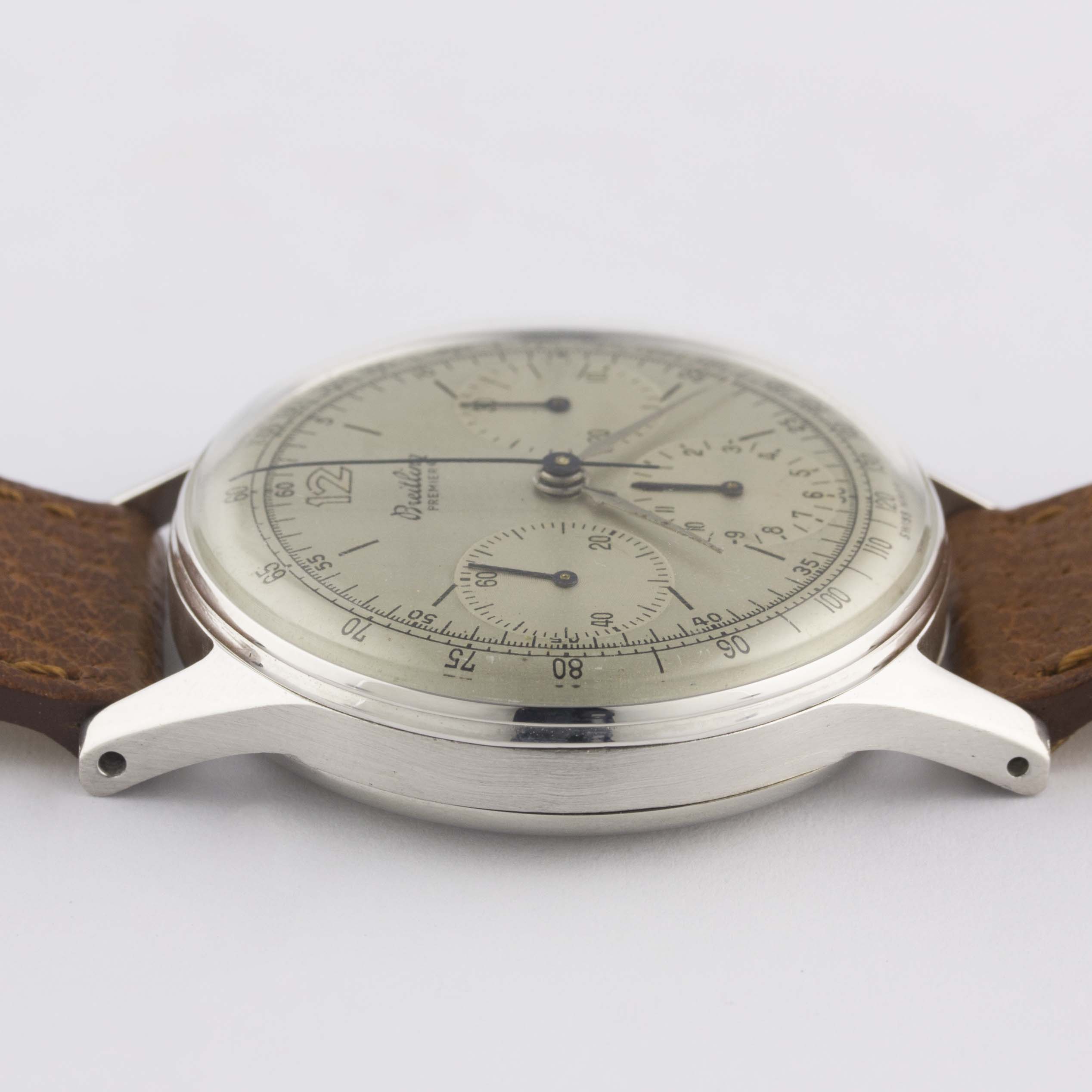 A RARE GENTLEMAN'S LARGE SIZE BREITLING PREMIER CHRONOGRAPH WRIST WATCH CIRCA 1946, REF. 734 - Image 9 of 9