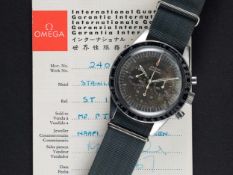 A RARE GENTLEMAN'S STAINLESS STEEL OMEGA SPEEDMASTER "ED WHITE" CHRONOGRAPH WRIST WATCH DATED