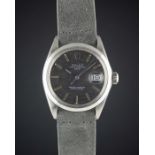 A GENTLEMAN'S STAINLESS STEEL ROLEX OYSTER PERPETUAL DATE WRIST WATCH CIRCA 1971, REF. 1500 WITH