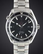 A GENTLEMAN'S STAINLESS STEEL OMEGA SEAMASTER PROFESSIONAL PLANET OCEAN CO AXIAL CHRONOMETER