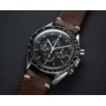 A RARE GENTLEMAN'S STAINLESS STEEL OMEGA SPEEDMASTER PROFESSIONAL CHRONOGRAPH WRIST WATCH CIRCA