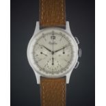 A RARE GENTLEMAN'S LARGE SIZE BREITLING PREMIER CHRONOGRAPH WRIST WATCH CIRCA 1946, REF. 734