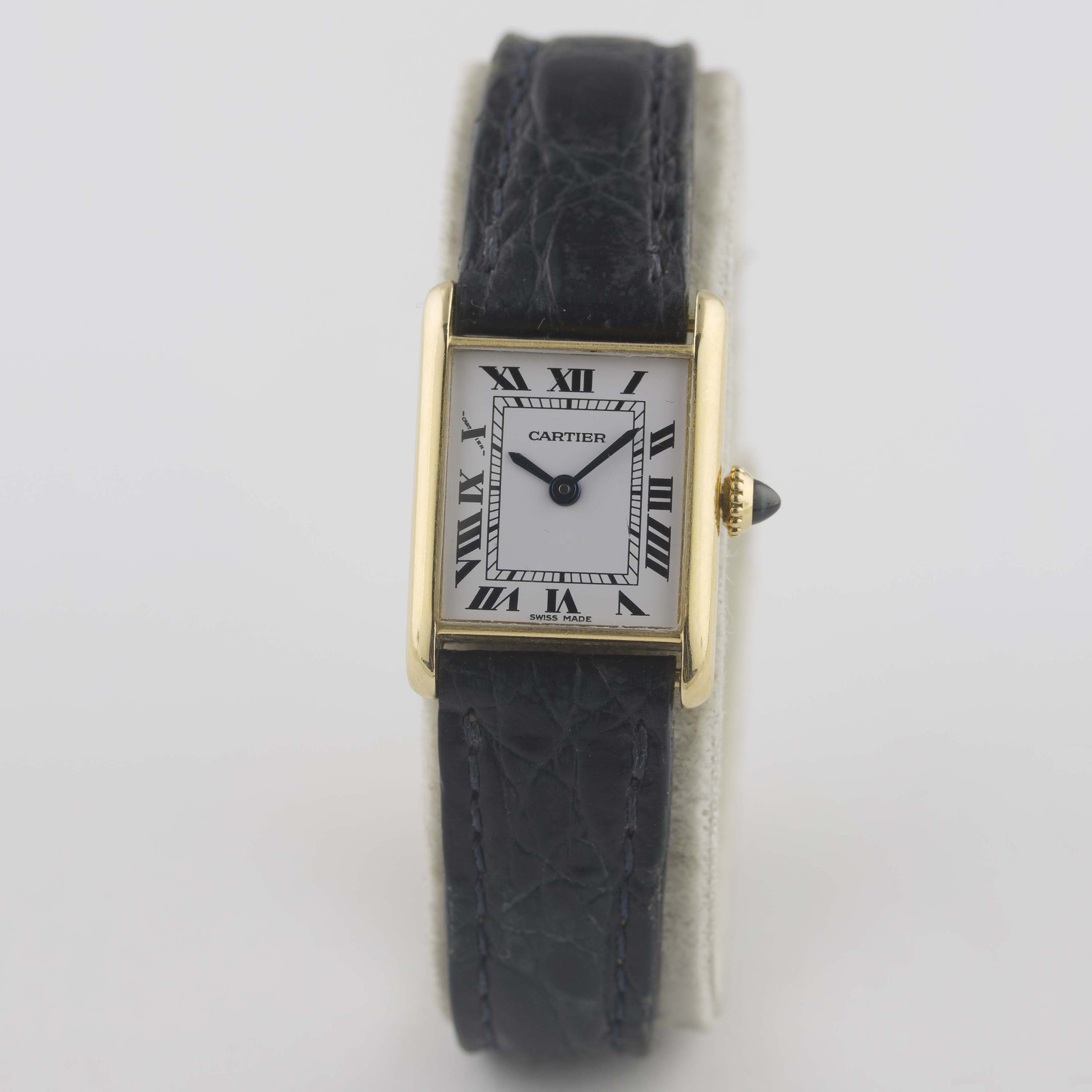 A LADIES 18K SOLID GOLD CARTIER TANK WRIST WATCH CIRCA 1980s Movement: Manual wind, signed - Image 2 of 12