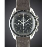 A GENTLEMAN'S STAINLESS STEEL OMEGA SPEEDMASTER PROFESSIONAL CHRONOGRAPH WRIST WATCH CIRCA 1970,