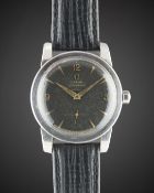 A GENTLEMAN'S STAINLESS STEEL OMEGA SEAMASTER AUTOMATIC WRIST WATCH CIRCA 1954, REF. 2766-2 WITH