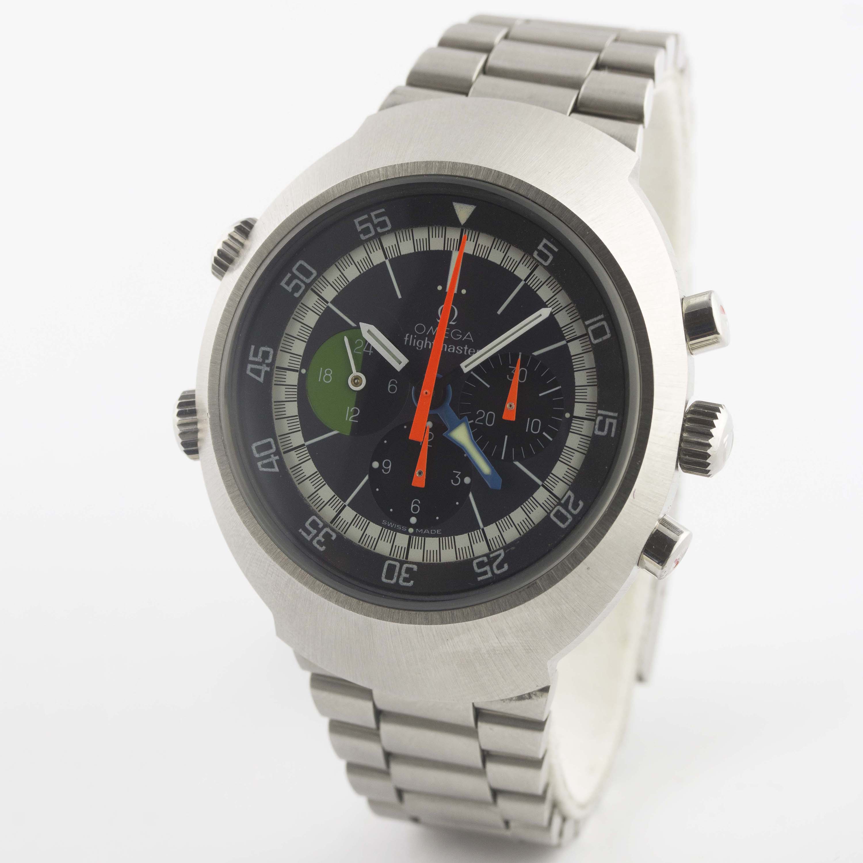 A GENTLEMAN'S STAINLESS STEEL OMEGA FLIGHTMASTER CHRONOGRAPH BRACELET WATCH CIRCA 1972, REF. 145.013 - Image 4 of 11