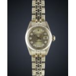 A LADIES 18K SOLID GOLD ROLEX OYSTER PERPETUAL DATEJUST BRACELET WATCH CIRCA 1981, REF. 6719 WITH