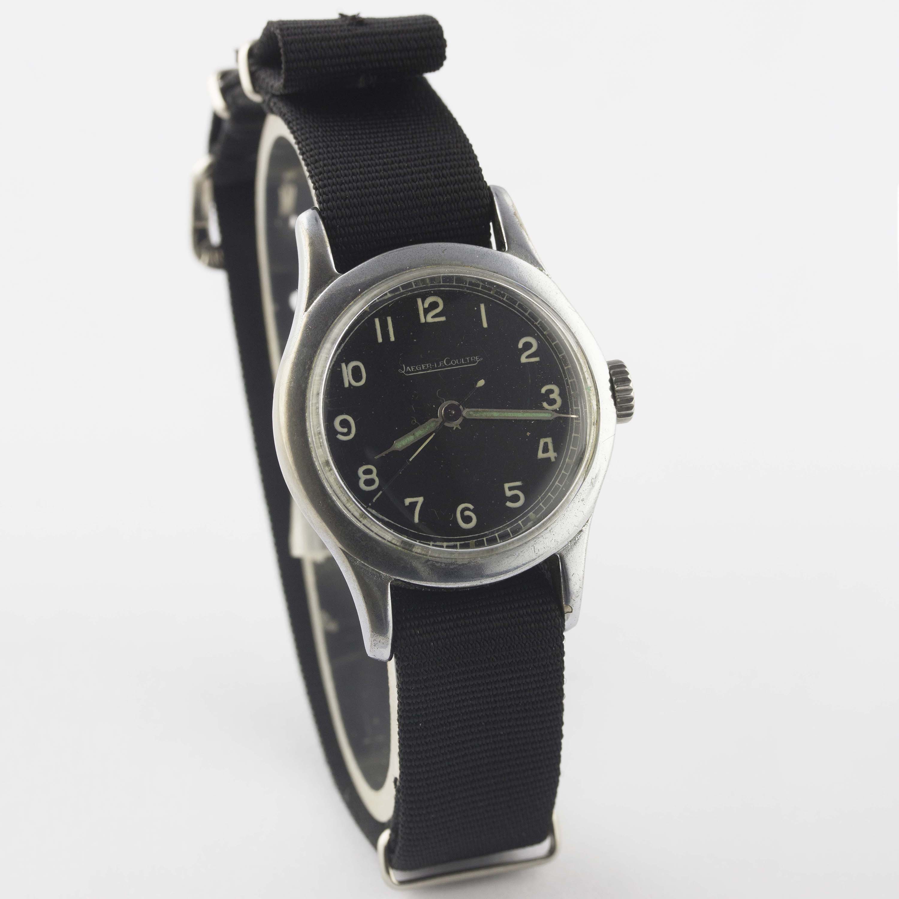 A GENTLEMAN'S BRITISH MILITARY JAEGER LECOULTRE RAF PILOTS WRIST WATCH CIRCA 1940, WITH BLACK MOD - Image 5 of 10