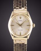 A GENTLEMAN'S 9CT SOLID GOLD ROLEX OYSTER PERPETUAL BRACELET WATCH CIRCA 1961, REF. 1002 WITH