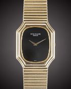 A FINE GENTLEMAN'S 18K SOLID GOLD PATEK PHILIPPE BRACELET WATCH CIRCA 1970s, REF. 3729/1 WITH ONYX