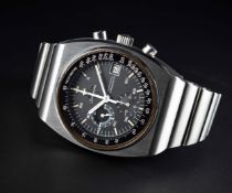 A GENTLEMAN'S STAINLESS STEEL OMEGA SPEEDMASTER 125 AUTOMATIC CHRONOGRAPH BRACELET WATCH CIRCA 1975,