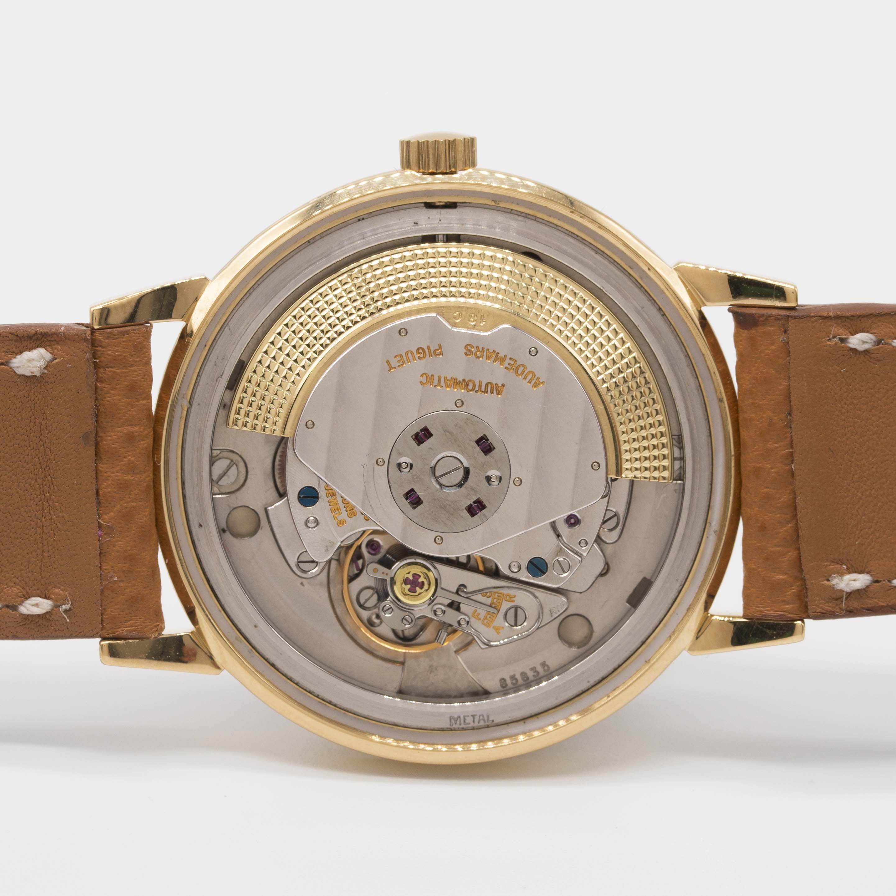 A GENTLEMAN'S 18K SOLID GOLD AUDEMARS PIGUET AUTOMATIC WRIST WATCH CIRCA 1960s Movement: 29J, - Image 7 of 10