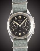 A GENTLEMAN'S STAINLESS STEEL BRITISH MILITARY CWC RAF PILOTS CHRONOGRAPH WRIST WATCH DATED 1980,