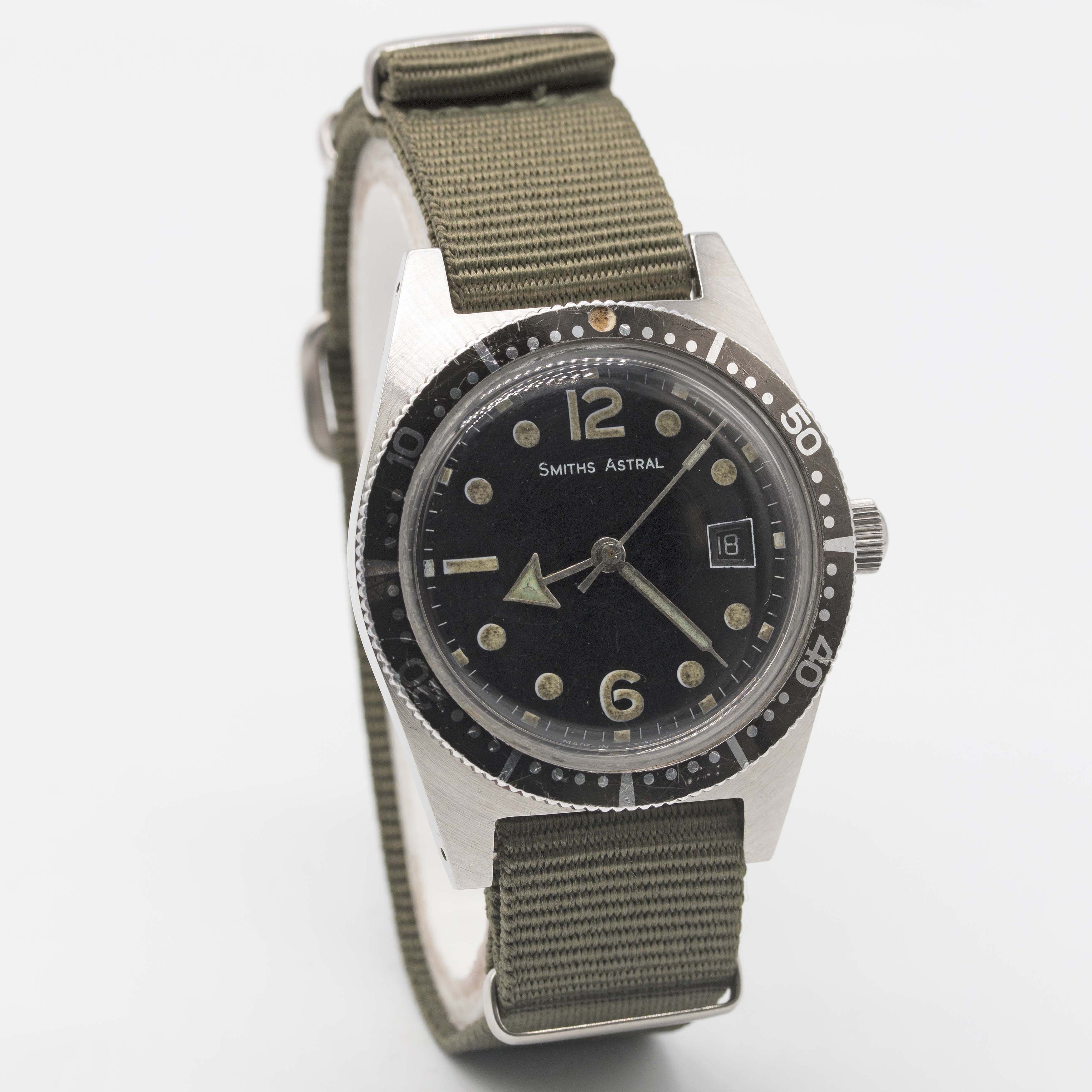 A GENTLEMAN'S STAINLESS STEEL SMITHS ASTRAL "SKIN DIVER" WRIST WATCH CIRCA 1969, REF. CM4501 WITH - Image 5 of 10