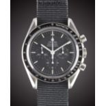 A GENTLEMAN'S STAINLESS STEEL OMEGA SPEEDMASTER PROFESSIONAL CHRONOGRAPH WRIST WATCH CIRCA 1990s,