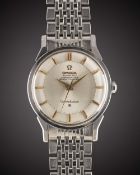 A GENTLEMAN'S STAINLESS STEEL OMEGA CONSTELLATION AUTOMATIC CHRONOMETER BRACELET WATCH CIRCA 1963,