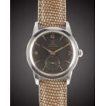 A GENTLEMAN'S STAINLESS STEEL OMEGA SEAMASTER AUTOMATIC WRIST WATCH CIRCA 1950, REF. C2576-2 WITH