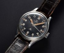 A RARE GENTLEMAN'S STAINLESS STEEL BRITISH MILITARY OMEGA RAF PILOTS WRIST WATCH DATED 1953, REF.